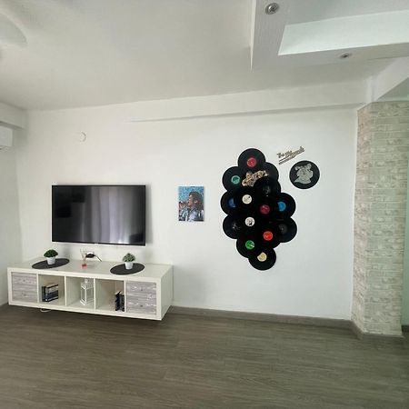 Apartamento Kira ネルハ エクステリア 写真
